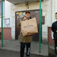 Провели раздачу продуктов подопечным